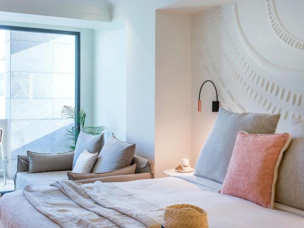 Niche Hotel Athens : photo 7 de la chambre suite niche design