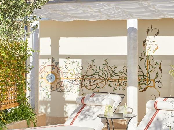 Airelles Château de la Messardière : photo 1 de la chambre chambre double ou lits jumeaux de luxe avec accès piscine