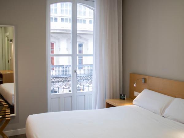 Alda Alborán Rooms : photo 3 de la chambre chambre double ou lits jumeaux supérieure avec terrasse