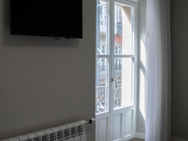 Alda Alborán Rooms : photo 6 de la chambre chambre double ou lits jumeaux supérieure avec terrasse