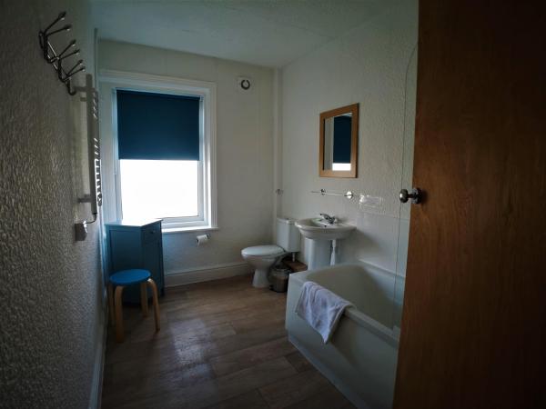 The Hopton Hotel : photo 7 de la chambre chambre quadruple avec baignoire