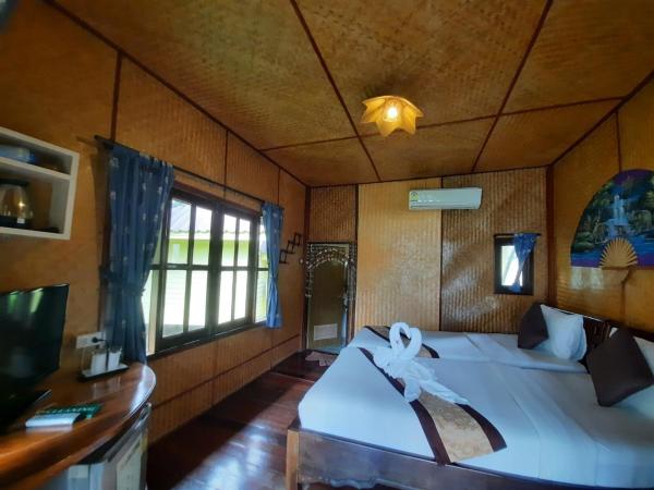 Koh Chang Bailan Beach Resort : photo 4 de la chambre bungalow - vue sur jardin