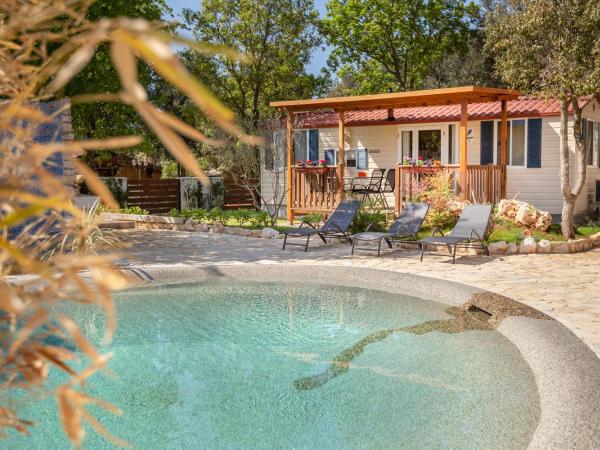 Mobile Homes Camp Green Garden Veštar : photo 1 de la chambre mobile home confort