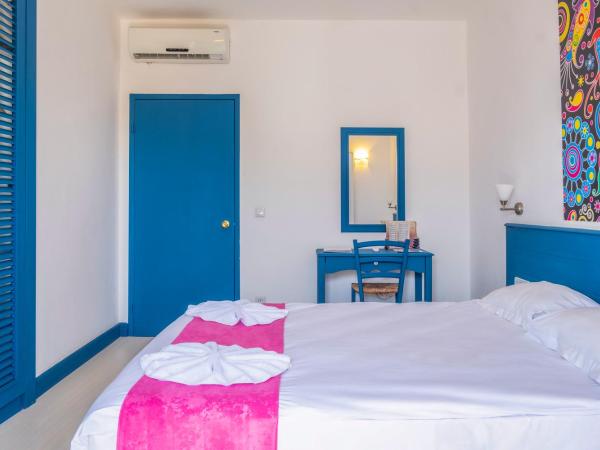 Bodrum Holiday Resort & Spa : photo 2 de la chambre chambre familiale avec douche 