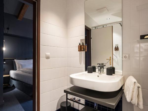 Altstadthotel Weisses Kreuz : photo 6 de la chambre chambre double medium