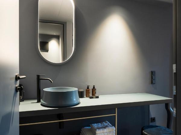 Altstadthotel Weisses Kreuz : photo 4 de la chambre chambre double avec balcon