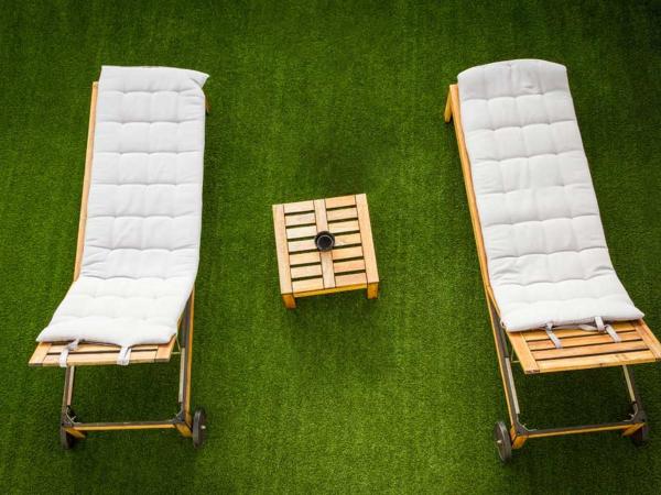 Hotel Moderno Puerta del Sol : photo 7 de la chambre chambre double ou lits jumeaux avec terrasse - avant du bâtiment