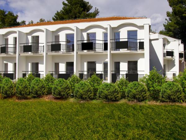 Ville Imperial Vodice : photo 1 de la chambre chambre double ou lits jumeaux standard avec balcon - vue sur jardin