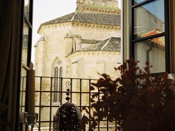 Suites La Posada De Pilar : photo 7 de la chambre appartement avec balcon
