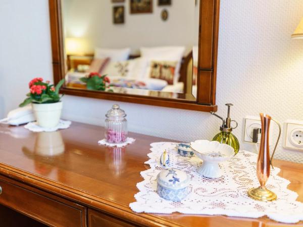 Tante ALMA's Kölner Hotel : photo 8 de la chambre chambre double deluxe