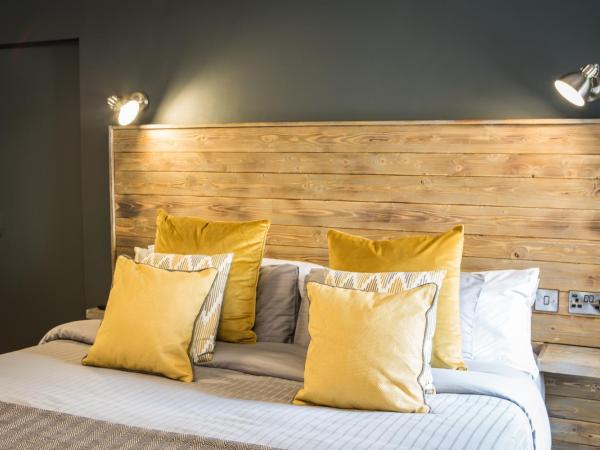 Tipperary House Dublin : photo 5 de la chambre suite deluxe avec lit king-size