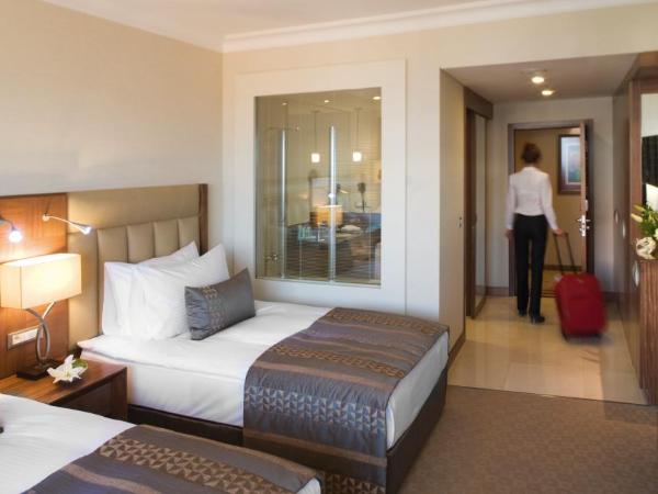 Mövenpick Hotel Izmir : photo 3 de la chambre chambre lits jumeaux supérieure