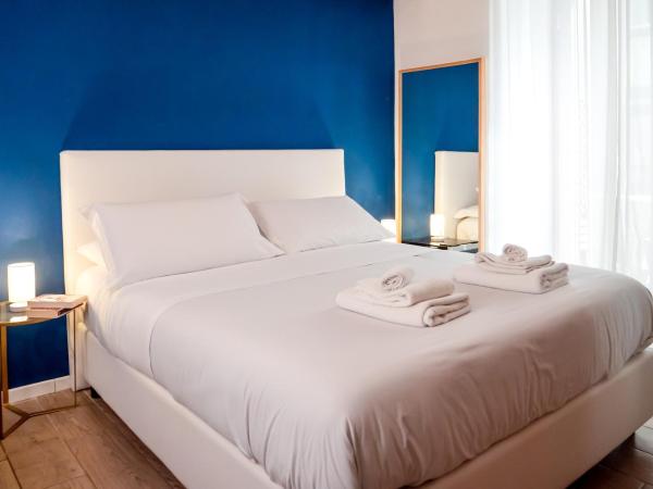 Comfort Zone Naples : photo 3 de la chambre chambre double supérieure avec balcon - dépendance