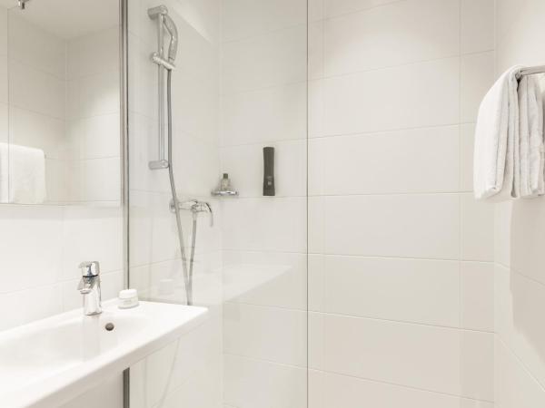 B&B HOTEL Basel : photo 3 de la chambre chambre double