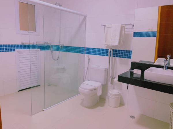 Hotel Amália : photo 2 de la chambre chambre familiale adaptée aux personnes à mobilité réduite