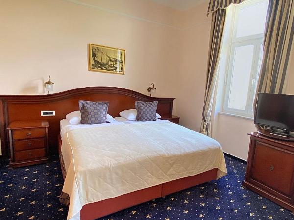 Hotel Savoy : photo 7 de la chambre chambre lits jumeaux standard