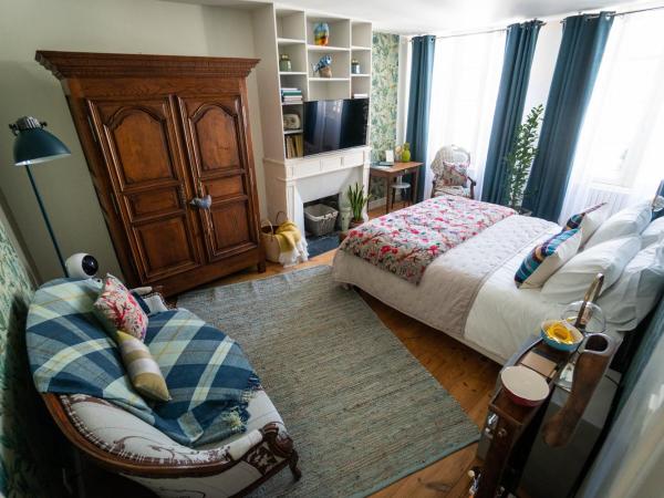 La Belle Amarre-Bed and Breakfast-Maison d'Hôtes : photo 3 de la chambre suite familiale