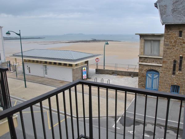 Hôtel Le Beaufort : photo 2 de la chambre family room annex ( 120 meters away from the main building)