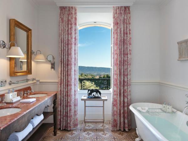 Airelles Gordes, La Bastide : photo 4 de la chambre suite 1 chambre côté vallée