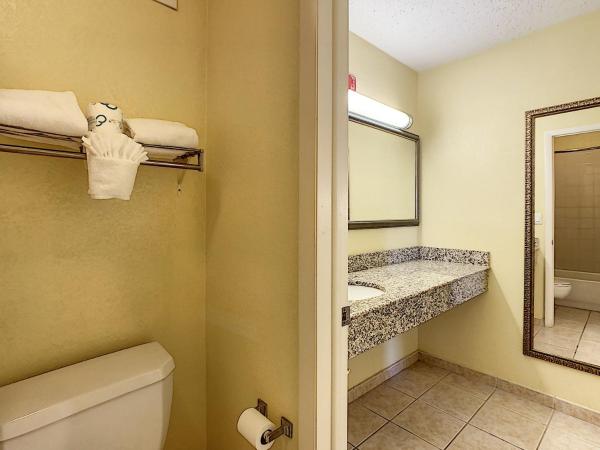 Stayable Orlando at Florida Mall : photo 2 de la chambre chambre double avec 2 lits doubles - non-fumeurs