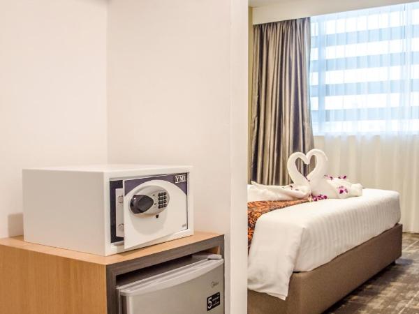 Hotel 7 Suria : photo 5 de la chambre chambre lit king-size supérieure