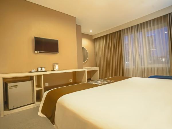 Royal Regantris Cendana : photo 1 de la chambre chambre double deluxe (2 adultes + 1 enfant)