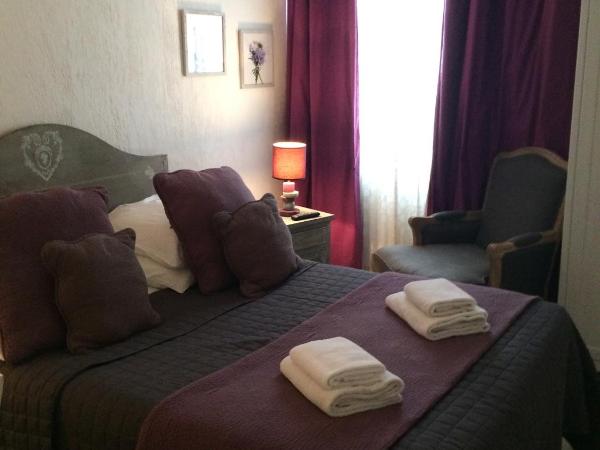 Hôtel Restaurant Le Provençal : photo 2 de la chambre petite chambre double