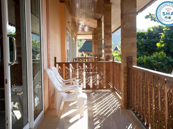 Coconut Beach Resort, Koh Chang : photo 7 de la chambre superior torung building