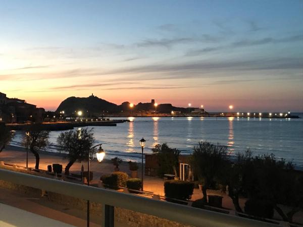 Hôtel L'Isula Marina : photo 1 de la chambre chambre triple - vue sur mer