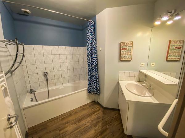 Appart'Hôtel LIDO au bord de l'eau : photo 7 de la chambre appartement 2 chambres - côté forêt