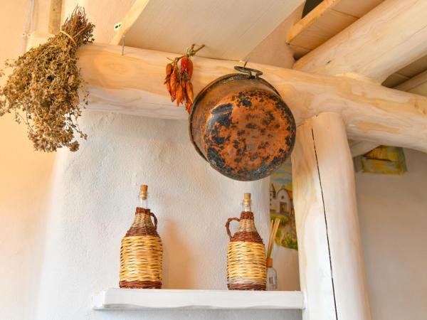 Belgodere di Mezzavia Apartments : photo 7 de la chambre studio avec baignoire spa