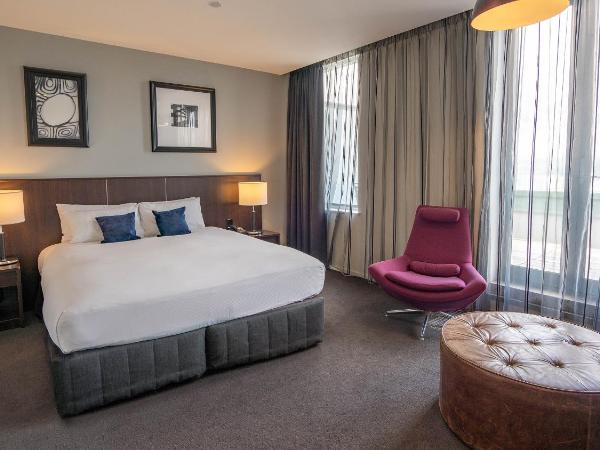 Scenic Hotel Dunedin City : photo 1 de la chambre chambre lit king-size exécutive