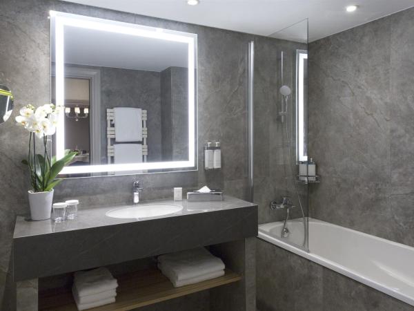 Warwick Reine Astrid - Lyon : photo 7 de la chambre suite privilège