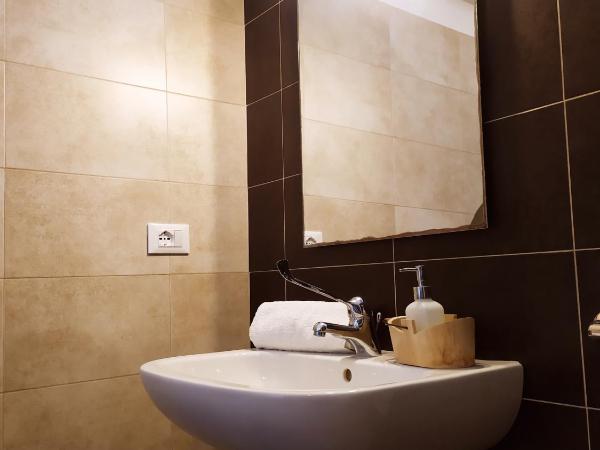 Masseria La Lizza - Ospitalità Rurale : photo 6 de la chambre chambre quadruple avec salle de bains privative