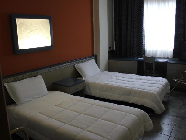 Ibis Styles Palermo President : photo 3 de la chambre chambre standard 2 lits simples