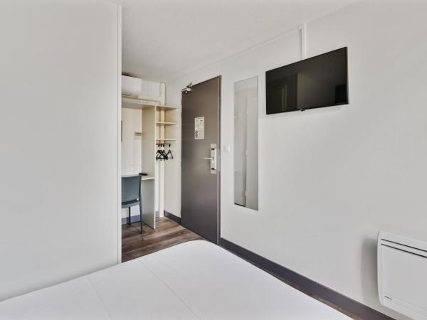 initial by balladins Blois : photo 8 de la chambre chambre double - 12 m²