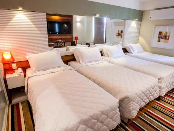 DOM Barra Hotel : photo 7 de la chambre chambre quadruple supérieure