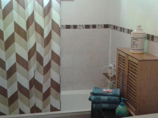 B&B Le Clos des Cigales : photo 5 de la chambre chambre double - vue sur jardin