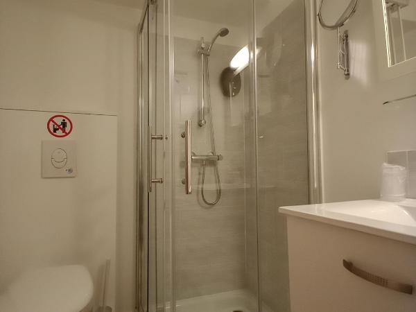 Hotel Astoria : photo 8 de la chambre chambre double confort climatisée