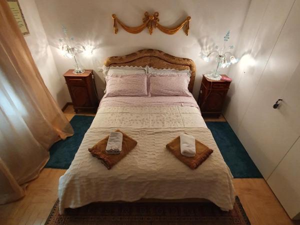 B&B Chez Elisabeth : photo 8 de la chambre chambre double deluxe avec lit d'appoint