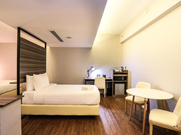 Days Hotel & Suites by Wyndham Fraser Business Park KL : photo 4 de la chambre suite familiale - non-fumeurs