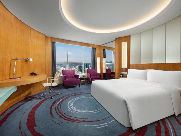 Crowne Plaza Shenzhen Futian, Near to Shenzhen Convention&Exhibition Centre, Shenzhen Stock Exchange and Shenzhen Civic Center, Outdoor Heated Pool : photo 2 de la chambre premium club king room with lounge access