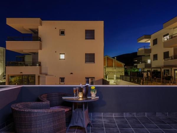 Hotel Vila White : photo 2 de la chambre chambre double avec terrasse