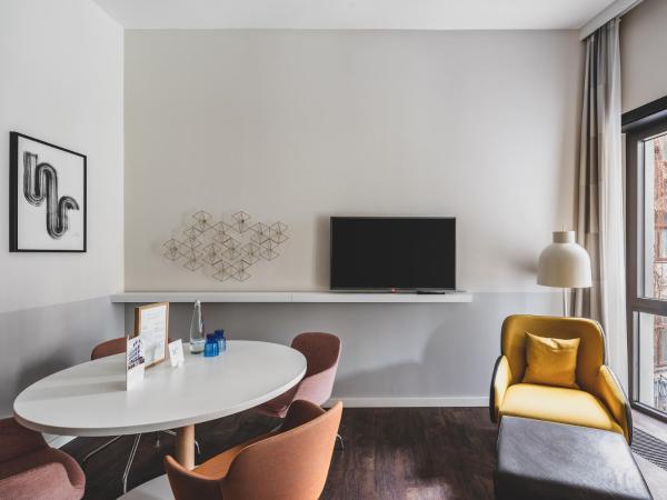 numa I Nook Rooms & Apartments : photo 6 de la chambre extra large studio with kitchen and sofa bed