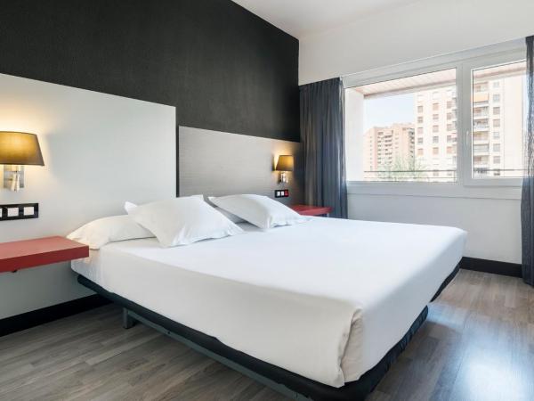 Ilunion Romareda : photo 2 de la chambre chambre double ou lits jumeaux classique