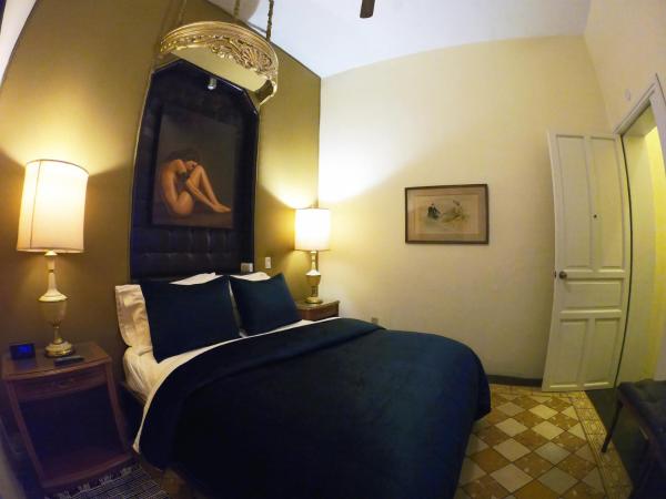 La Perla Hotel Boutique B&B : photo 1 de la chambre suite avec balcon