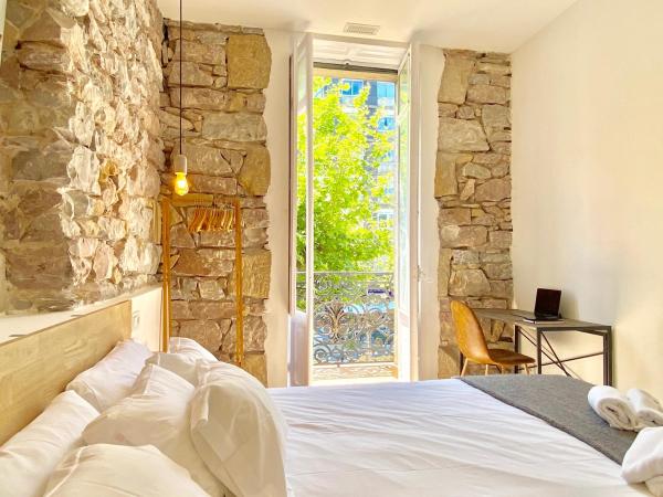 Mirandoalaconcha Rooms : photo 6 de la chambre studio 8 lur - vue sur patio