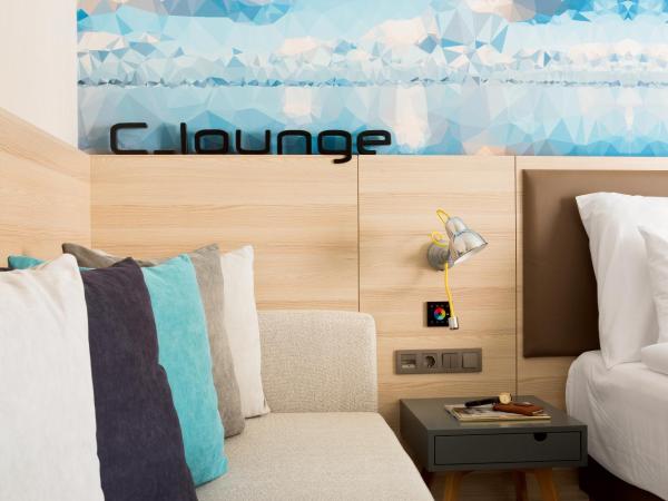 Sunprime C-Lounge - Adult Only : photo 2 de la chambre chambre double ou lits jumeaux - vue sur terres