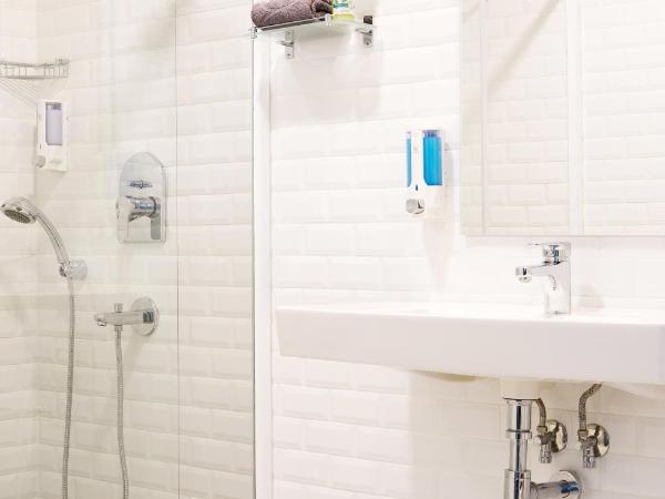 Sunprime C-Lounge - Adult Only : photo 4 de la chambre chambre double ou lits jumeaux - vue sur terres