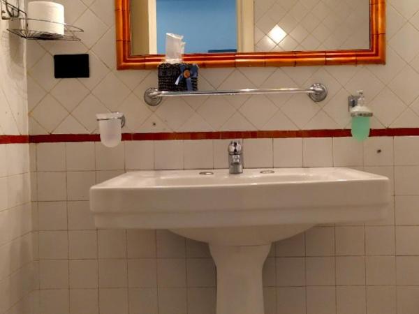 B&B Terra Mia Napoli : photo 1 de la chambre chambre double ou lits jumeaux